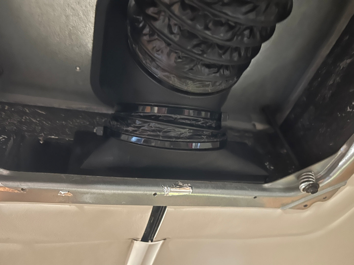 Single Center Line Ducted Coleman Mach 3, 10, 15 & Q - KoolRV Solutions, Inc